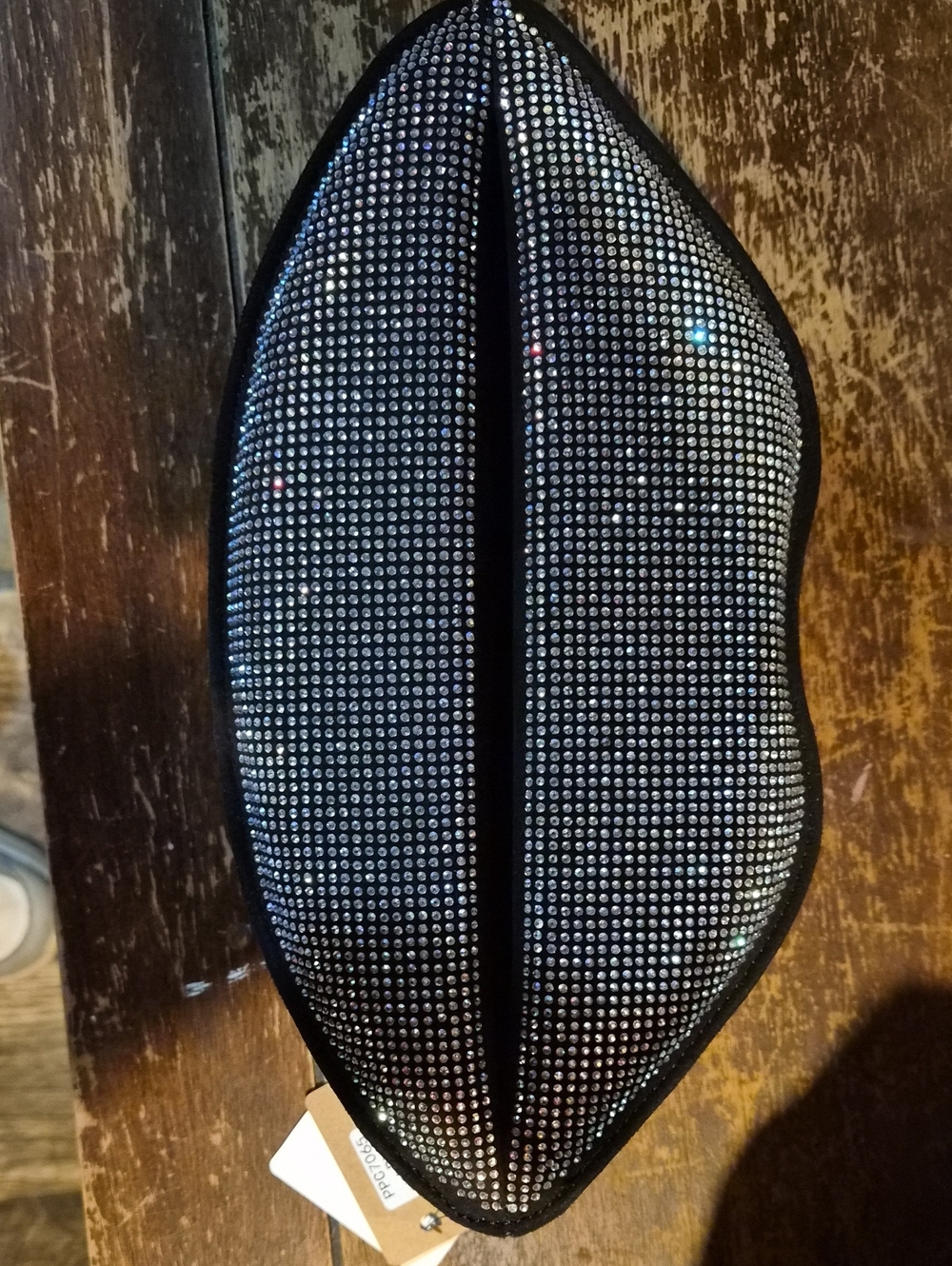 Sparkle Lip Purse